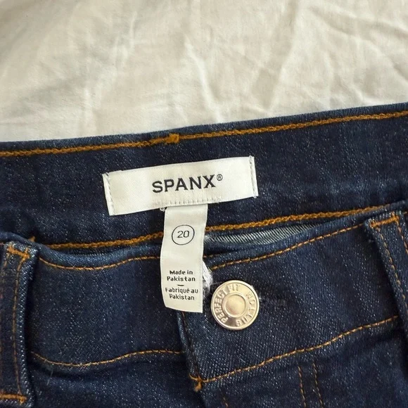 Spanx SPANXsculpt ReDefine High Rise Flare Jeans Dark Indigo Women’s Size 20 - Picture 8 of 11